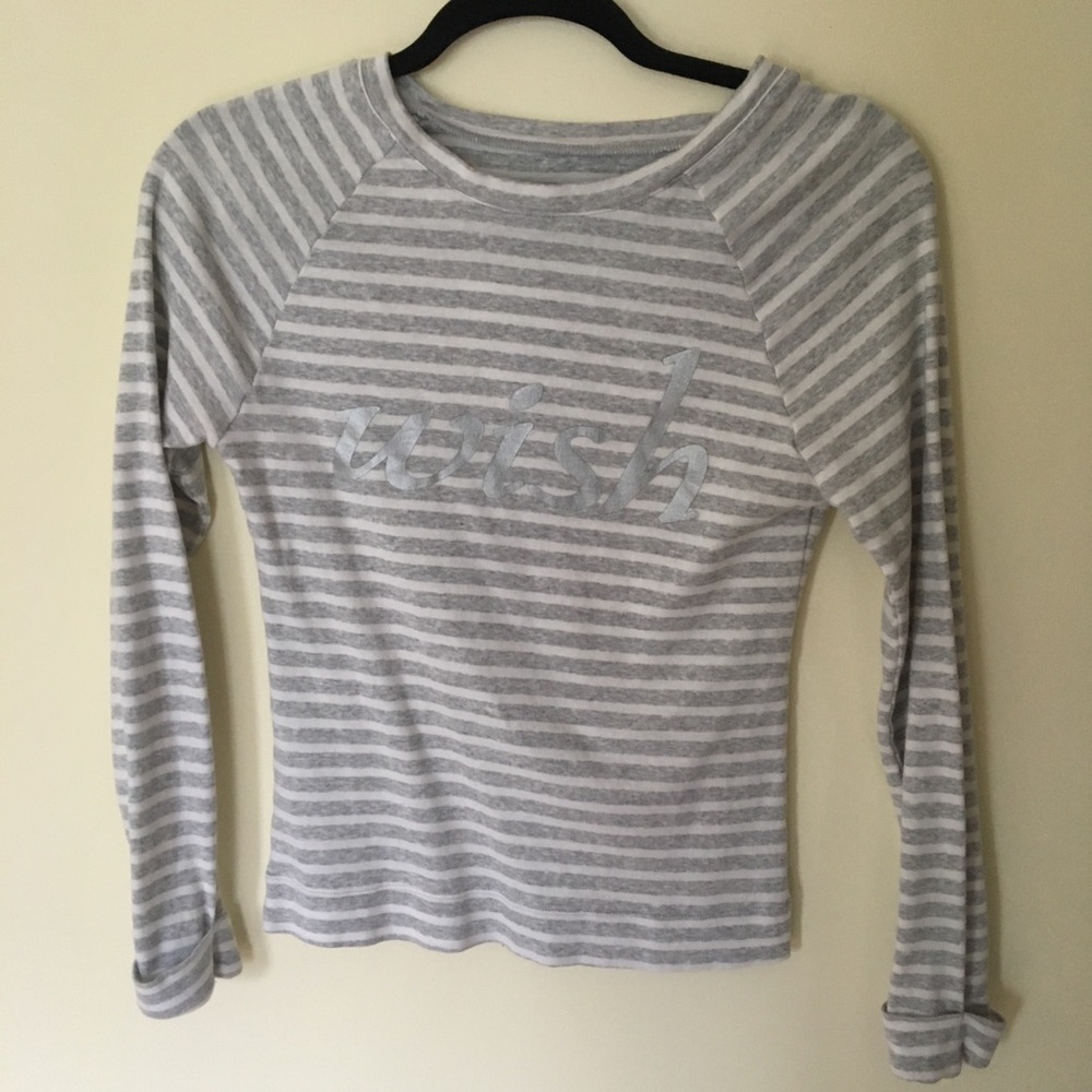Gap wish long sleeve tee size extra small